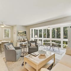 First floor ocean area condo with sunroom/ Free WiFi - close to the beach/ park