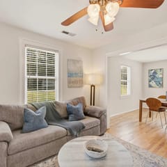 The Emerson Bungalow Private Retreat Near Park
