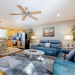 Walk to Park Circle | Dog-Friendly Yard & Firepit