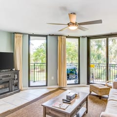 Beachfront villa w/ access to shared pool, beach, or golf, & w/shared gas grill