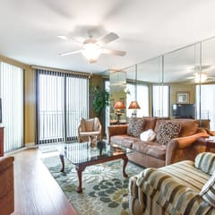 Ocean view villa w/ community pool - steps to the beach, near dining & golf