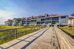 1st-floor riverfront condo w/spectacular river views, balcony, and central AC