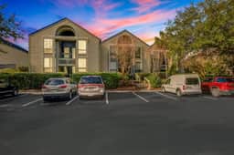 Beach villa with full kitchen, ocean/inlet views - short walk to Beach Club