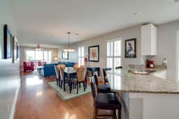 Beachfront villa w/ ocean views, private deck, pool access – steps from beach