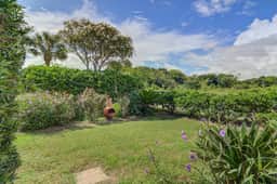 Beautiful Sullivan’s Island home next to lighthouse - easy walk to beach