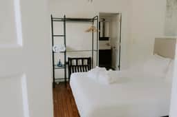 Charming Charleston Bungalow Near Downtown w/ WiFi and AC