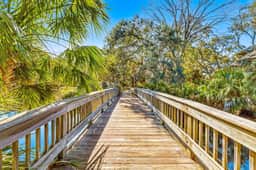 Cozy Kiawah Island villa centrally located near local attractions