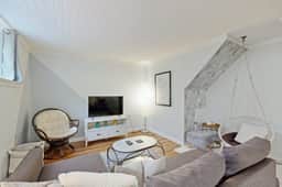 Cozy West Ashley Apartment- Close to shopping and Downtown Charleston