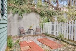 Dog-friendly home with AC, fireplace & W/D - one block to King Street dining
