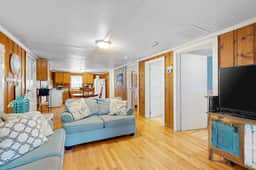 Downtown Folly Beach home with free WiFi, washer/dryer, smart TV, & more