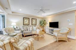 First Floor Villa with Lagoon Views and within walking distance of the beach