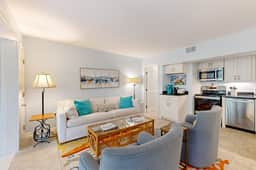First floor ocean area condo with sunroom/ Free WiFi - close to the beach/ park