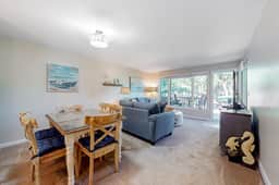 Five minute walk to beautiful beaches, golf course views, pet friendly