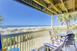 Oceanfront beach condo with WiFi, washer/dryer, pool - snowbirds welcome