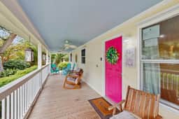 Old Village hideaway with covered porches, grill, alfresco dining & fenced yard