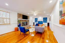 Park Circle home close to restaurants w/ AC & private W/D