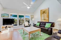 Private home w/access to shared pool, tennis, basketball courts & county park