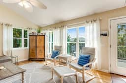Relaxing oceanside home w/ multiple decks, outdoor shower- steps to beach access
