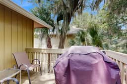 Spacious cottage with pool, tennis courts, gym facility & more