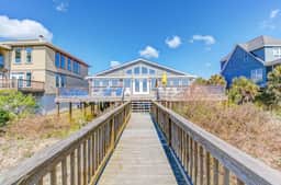 Spacious oceanfront home w/ free WiFi and large deck overlooking the beach