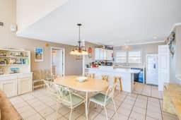 Stylish Oceanfront Home in a Great Location with WiFi & a Wood-Burning Fireplace
