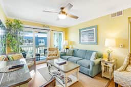 Well-appointed villa w/ community pool, ocean view, free WiFi