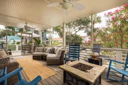 Coastal dog-friendly home with pool, ocean views & fenced yard - Image 3