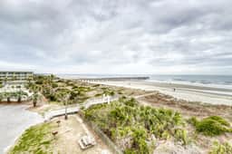 Oceanfront corner condo w/ spectacular view & shared pool/fishing pier - Image 3