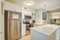 Cozy Island Home with Balcony and W/D - Image 4