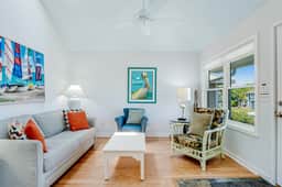 Private home w/access to shared pool, tennis, basketball courts & county park - Image 5