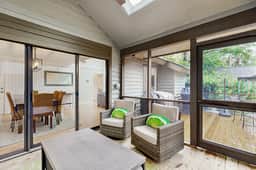 Updated cottage with beautiful views & screened porch - easy walk to beach/ park - Image 3