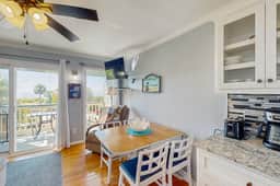 Renovated villa with gorgeous ocean views, pool, grills, & great location - Image 5