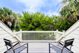 Golf-and-sea villa within walking distance of beach + resort amenities - Image 3