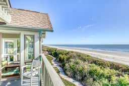 Dog-Friendly Waterfront Condo with Furnished Deck & Beach Views - Image 2