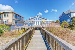 Spacious oceanfront home w/ free WiFi and large deck overlooking the beach - Image 2