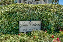 Ocean front condo villa near restaurants & state park with beach access, pool & pier - Image 2
