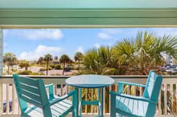 Oceanfront condo with water views, pool, balcony, & easy beach access - Image 2
