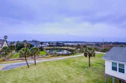 Beach Across the Street Ocean View Home w/ Roof Deck, Porch, AC - Dogs OK - Image 4