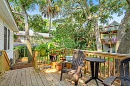 One Block to the Beach Cute Home w/ Deck, Garden Patio, Central AC & WiFi - Image 3