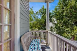 North Central, 30-Day Rental Home w/Double Porches, Garden Patio, and Free WiFi - Image 2