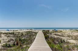 Second floor oceanfront villa with deck & full kitchen super close to the beach - Image 5