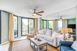 Beachfront villa w/ access to shared pool, beach, or golf, & w/shared gas grill - Image 3
