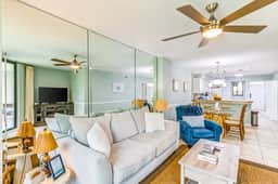 Beachfront villa w/ access to shared pool, beach, or golf, & w/shared gas grill - Image 2