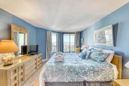 Ocean-view villa at beachfront complex with pool - walk to golf, dining, & more - Image 4
