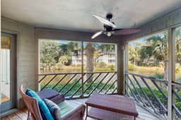 Lagoon-Front Villa w/ Screened Porch, WiFi & AC - Steps to Beach, Tennis & Golf - Image 2