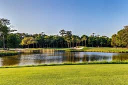 Waterfront Family Retreat with Pond Views - Close to Tennis and Golf - Dogs Welcome - Image 5