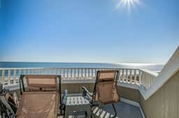 Top-floor Oceanfront Villa with spectacular ocean views - prime location - Image 2