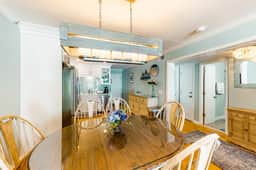 Updated condo by the beach with balcony & pool - walk to IOP dining & shops - Image 5