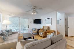 Gated & quiet getaway in Wild Dunes Resort with pool - 200 yards to the beach - Image 3
