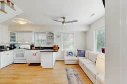 Amazing Beach Home - Image 2